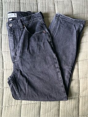 Abercrombie & Fitch The Ankle Straight Ultra High Rise Curve Love Jean